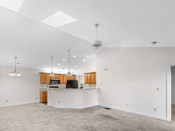 4th image of 14 Stone House Pl