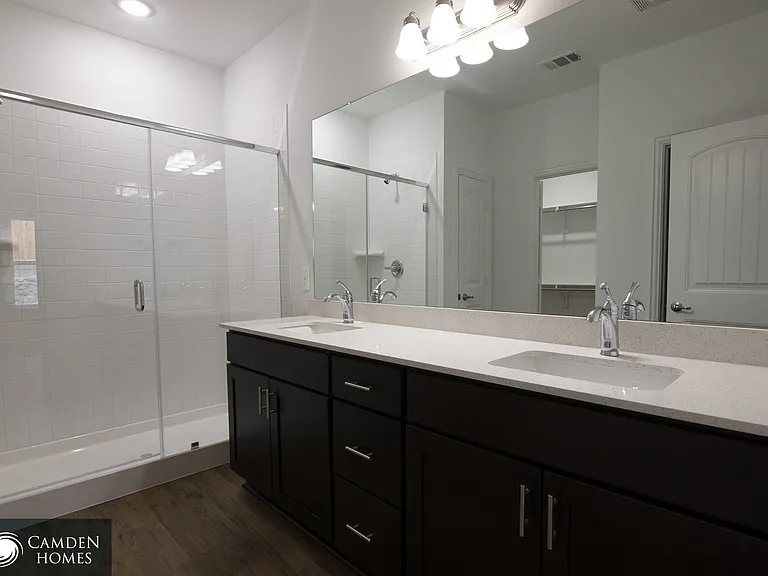 10002 Manzanilla Ave — Photo 2