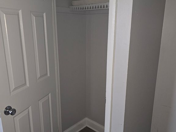 2nd image of 902 Arion Park Rd APT G