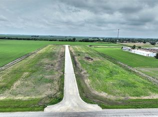 1 Baxmeyer Ln, Assumption, IL 62510