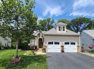 29 Merlot Ct, Monroe Township, NJ 08831