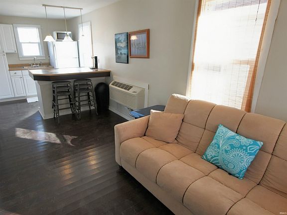 3rd image of 2371 Untalulti Dr #D