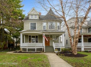 2520 Harrison St, Evanston, IL 60201