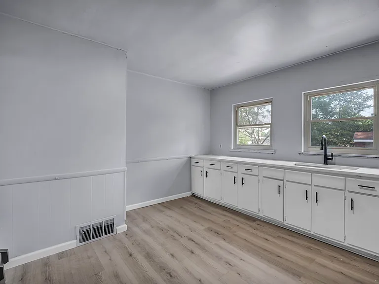 17001 Palda Dr — Photo 16