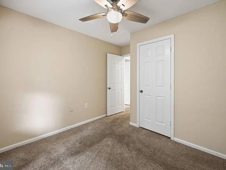8909 Sugarwood Ln #8909 — Photo 20