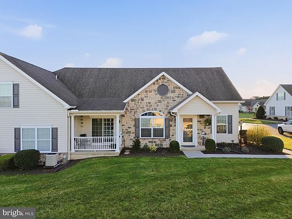 3rd image of 137 Mineral Dr #30D