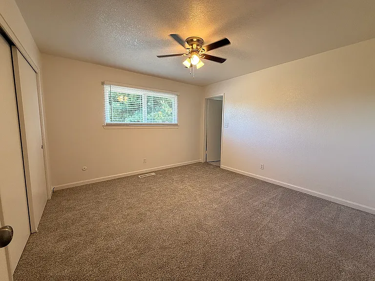 5006 Karyn Dawn Dr — Photo 6