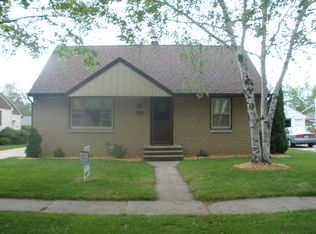 1134 Thrush St, Green Bay, WI 54303