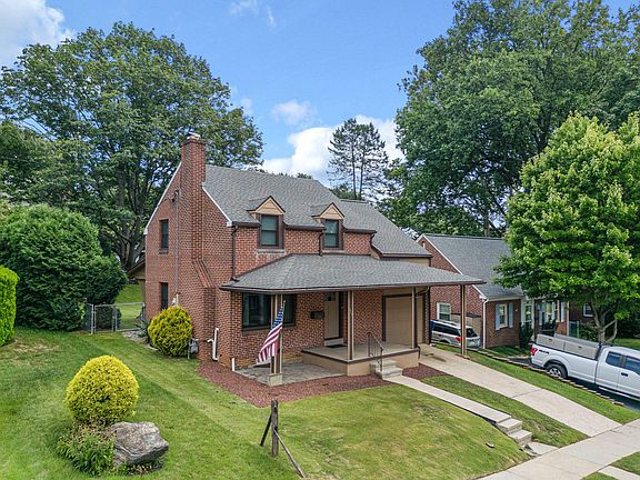 3rd image of 517 Wellington Ave