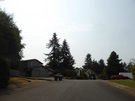 5th image of 8023 Mountain Aire Ct SE