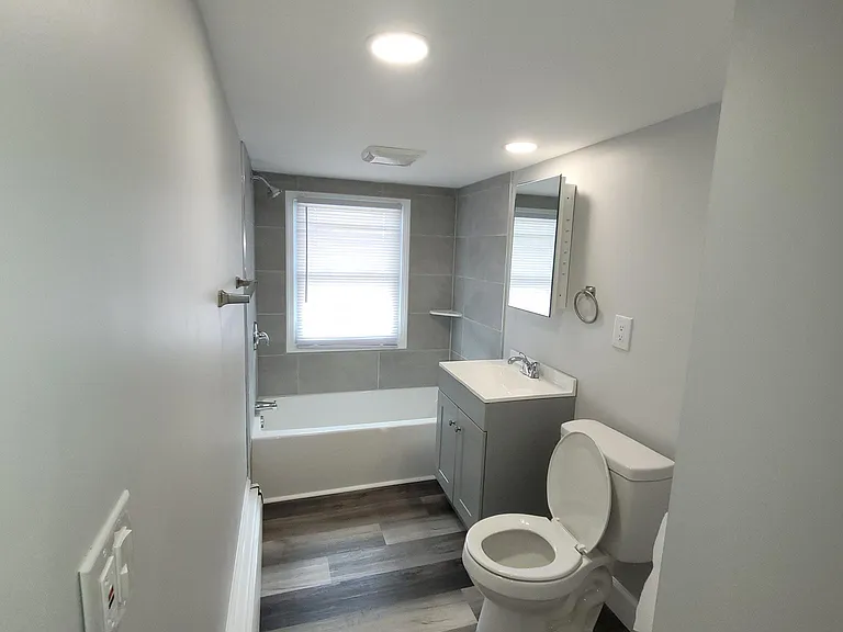 632 Main St — Photo 9