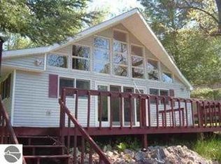 1448 Rifle River Dr, Prescott, MI 48756