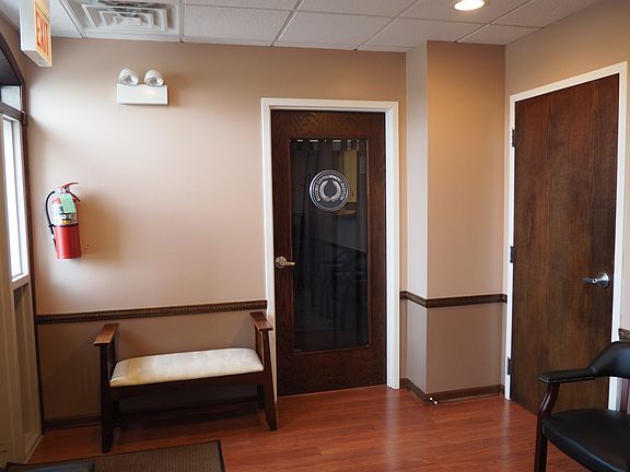 4th image of 15614 S Harlem Ave