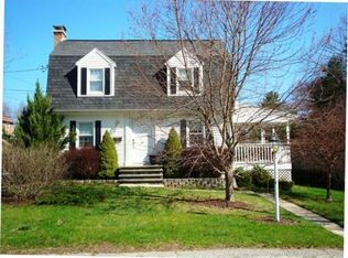 38 Meadowbrook Rd, Southbridge, MA 01550