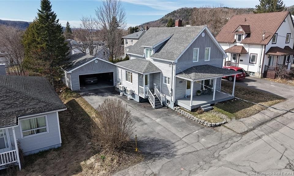 1st image of 120 34th Ave