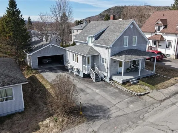 120 34th Ave, Edmundston, NB E3V 2T6
