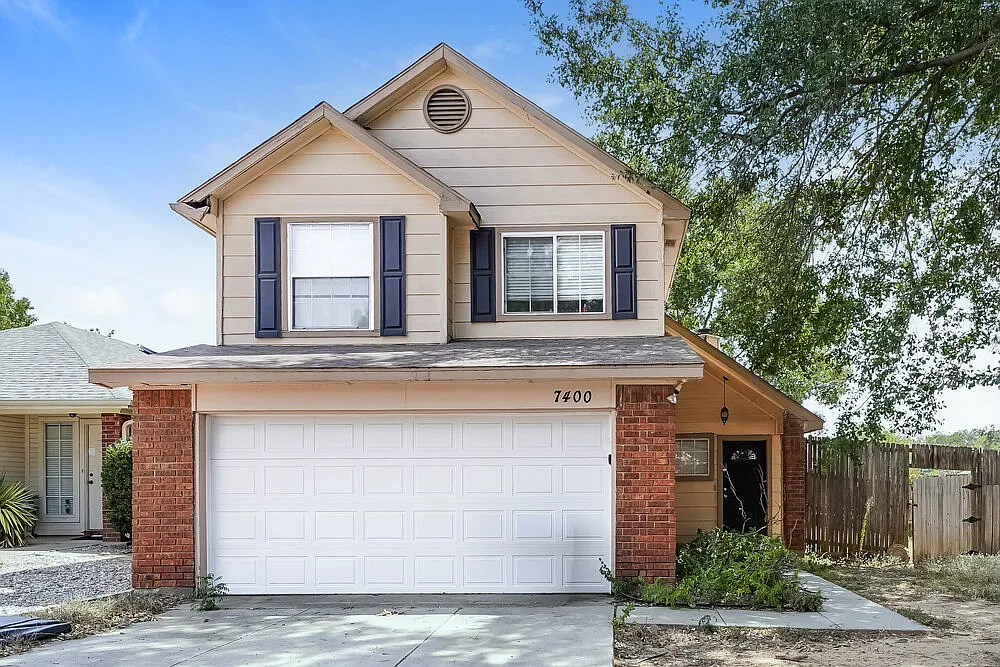 3 bed, 2.0 bath, 1186 sqft, $1,840 — Photo 1