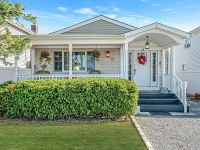 27 W Neptune Avenue, Lindenhurst, NY, 11757