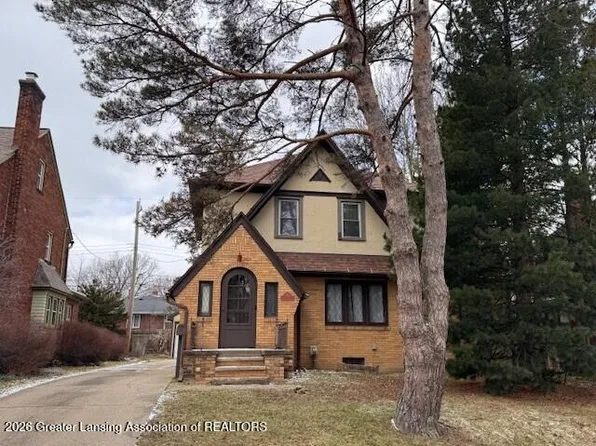 524 Everett Dr, Lansing, MI 48915