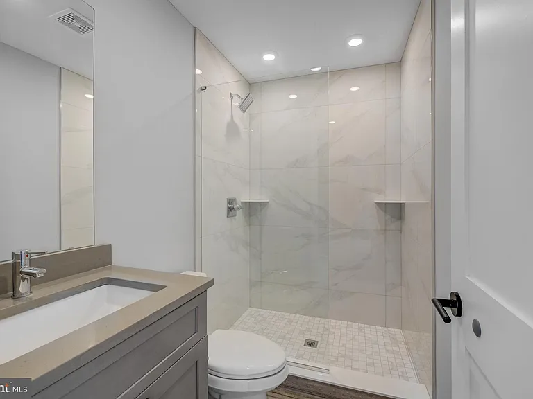 1205 S 15th St #4C — Photo 6