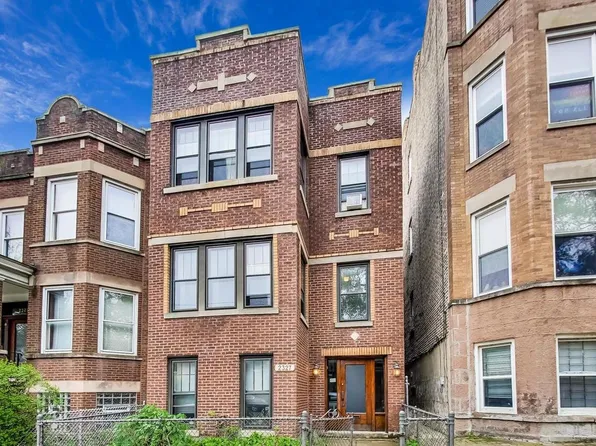 2327 W Superior St #2, Chicago, IL 60612