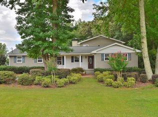 565 Level Creek Rd, Sugar Hill, GA 30518