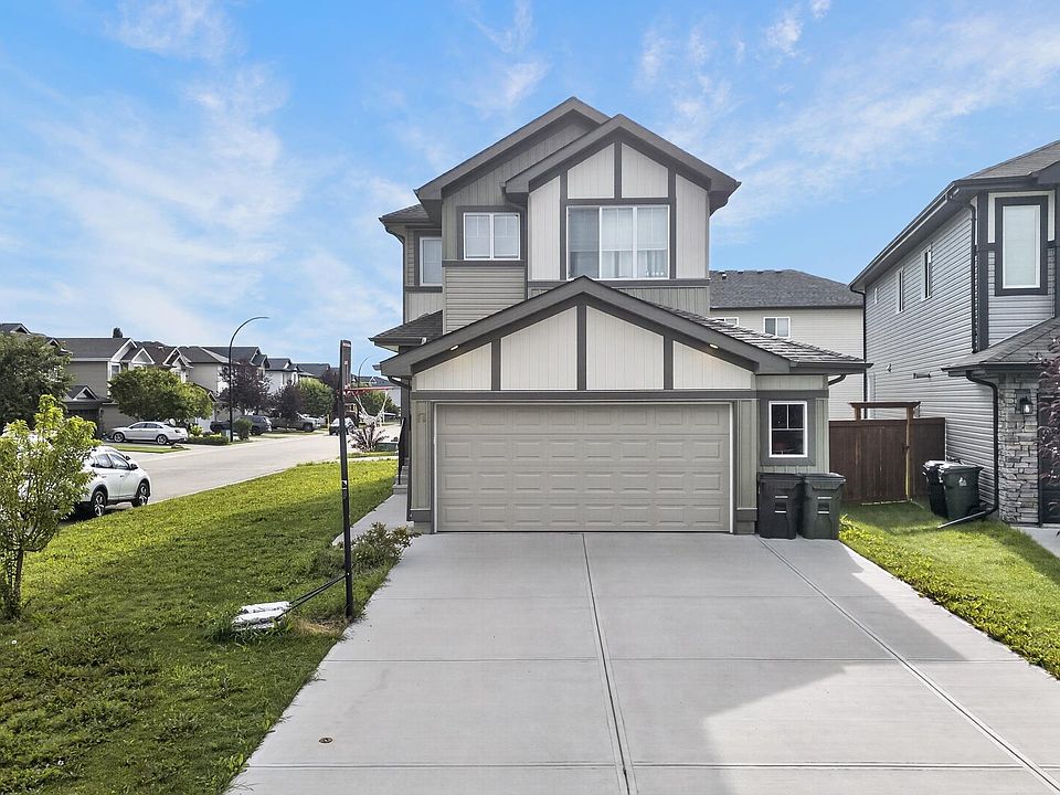 1st image of 17 Spruce Ridge Cv