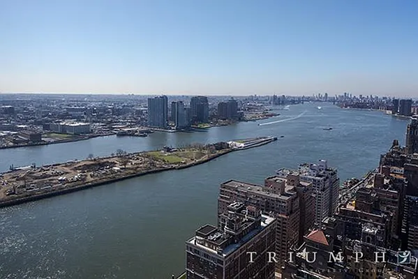 Rented by Addison Property Group | media 7