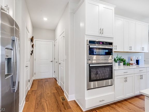 3rd image of 2 Biltmore Ave