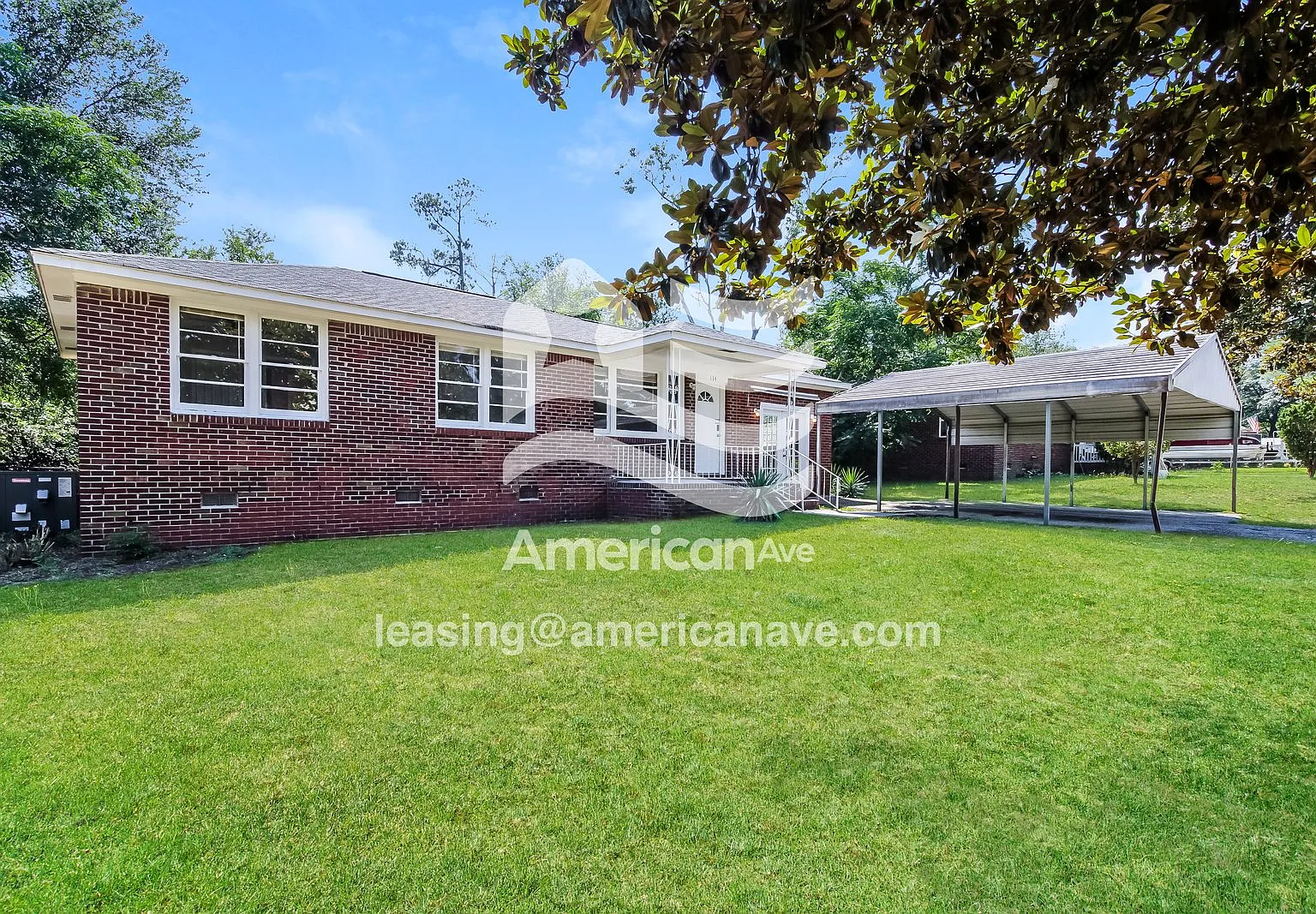 3 bed, 1.0 bath, 1176 sqft, $1,263 — Photo 2