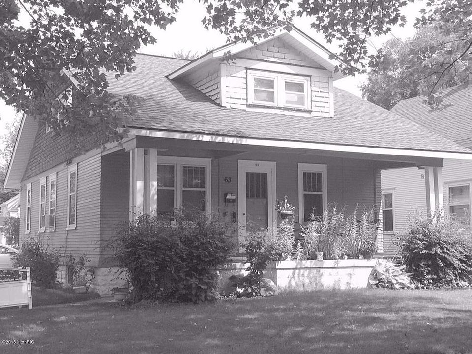 1st image of 63 E 21st St