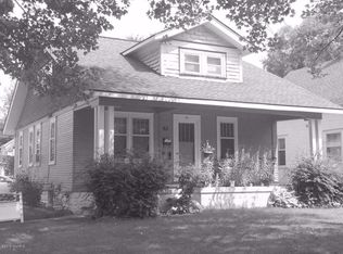 63 E 21st St, Holland, MI 49423