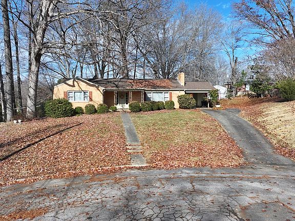 2nd image of 126 Northmont Ct