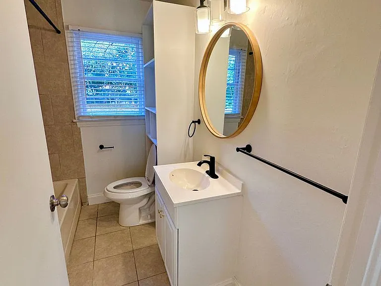 108 Smith Pl — Photo 12