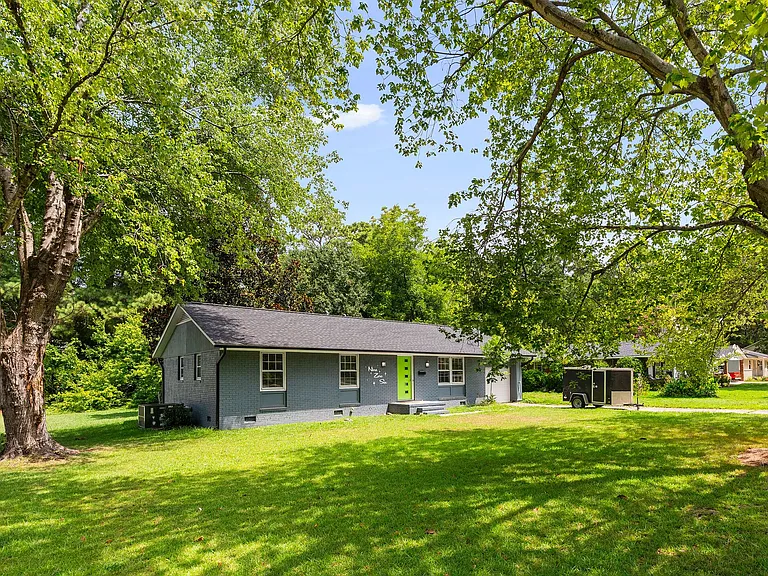 906 Vandora Ave — Photo 38