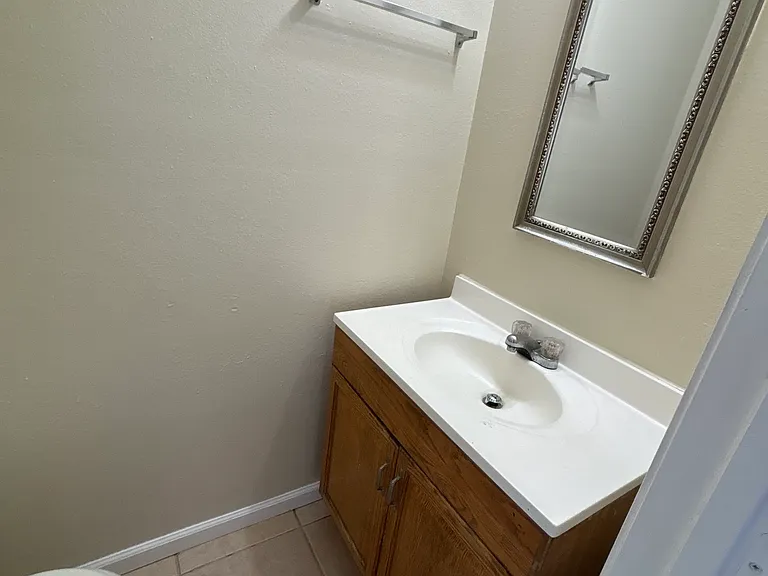 8410 W Livingston Ave — Photo 15