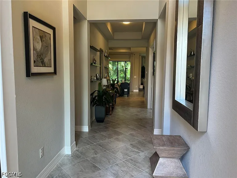 11624 Stonecreek Cir — Photo 4