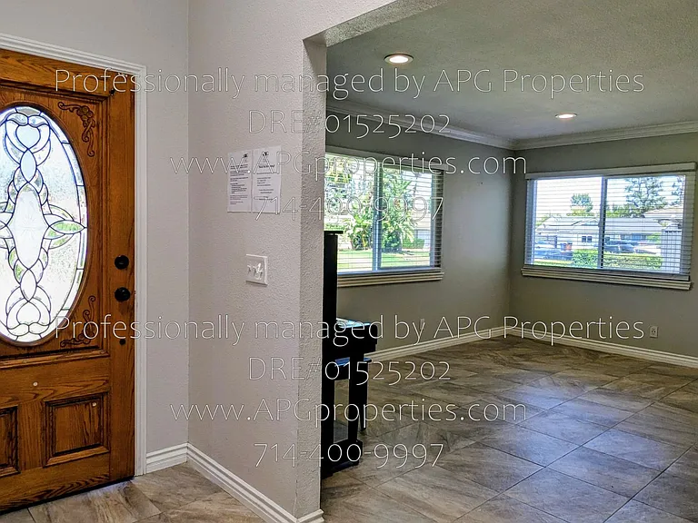 15068 Mountain Spring St — Photo 2