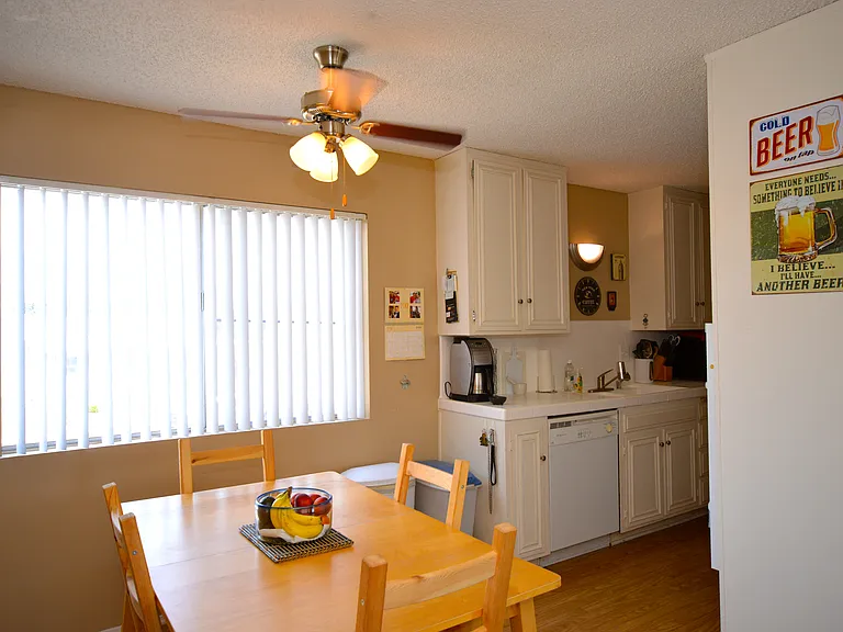 Ocean View Townhomes — Photo 25
