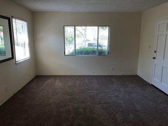 4th image of 3432 Newton St