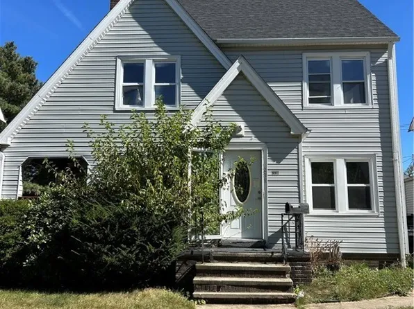 231 E 210th St, Euclid, OH 44123