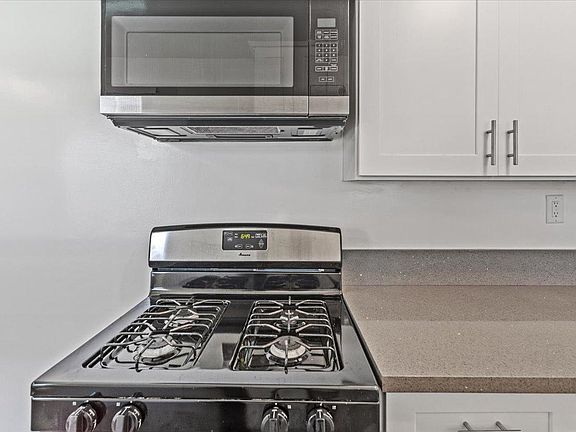 4th image of 4055 Venice Blvd #2b3820dbb