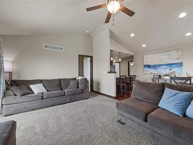 459 Bainberry St #1 — Photo 6