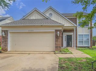 2500 Country Creek Ln, Fort Worth, TX 76123