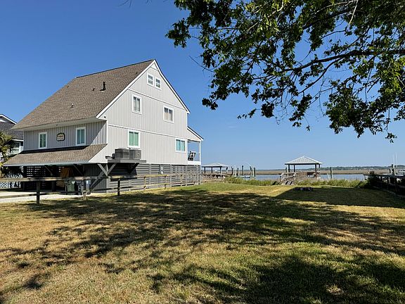 5th image of 3738 Docksite Rd