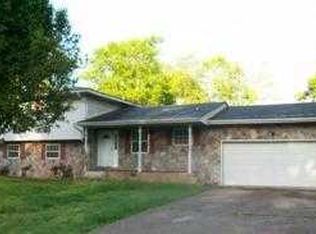 201 Meadow Green Dr, Ringgold, GA 30736
