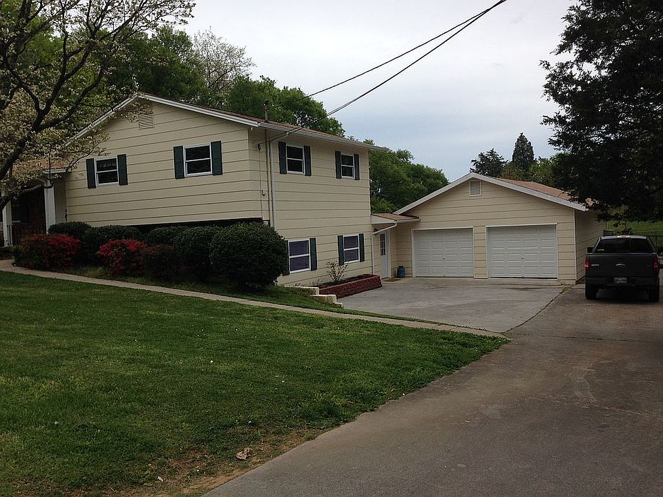 1st image of 9001 Carlton Cir
