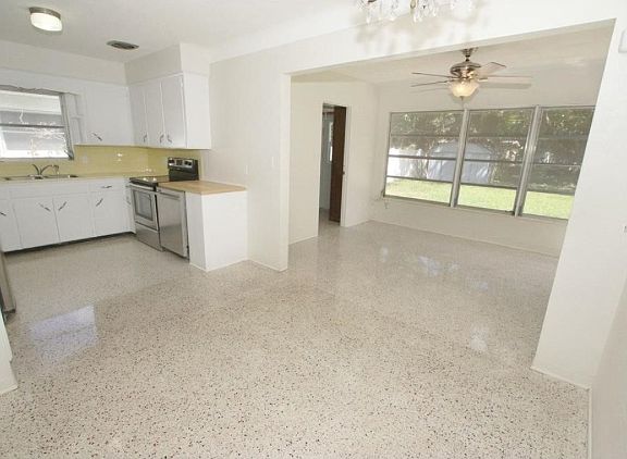 4th image of 3751 31st Ave N