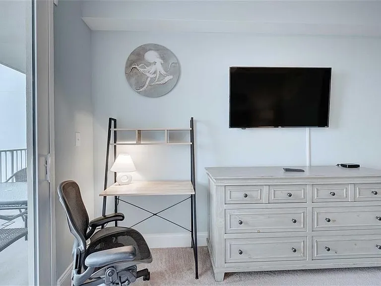 9860 Thomas South Dr S #711 — Photo 15