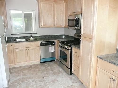 3rd image of 273 Hermosa Way